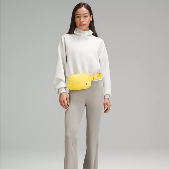 ❤️ Lululemon Utility Yellow Extended Strap Everywhere Belt Bag NWT - Picture 2 of 12